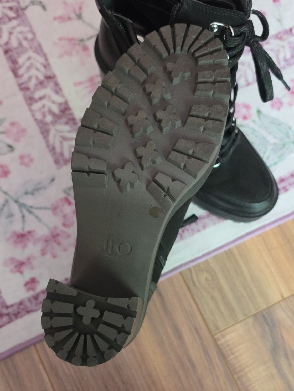 JLo Rigly Boots - Picture 3 of 4